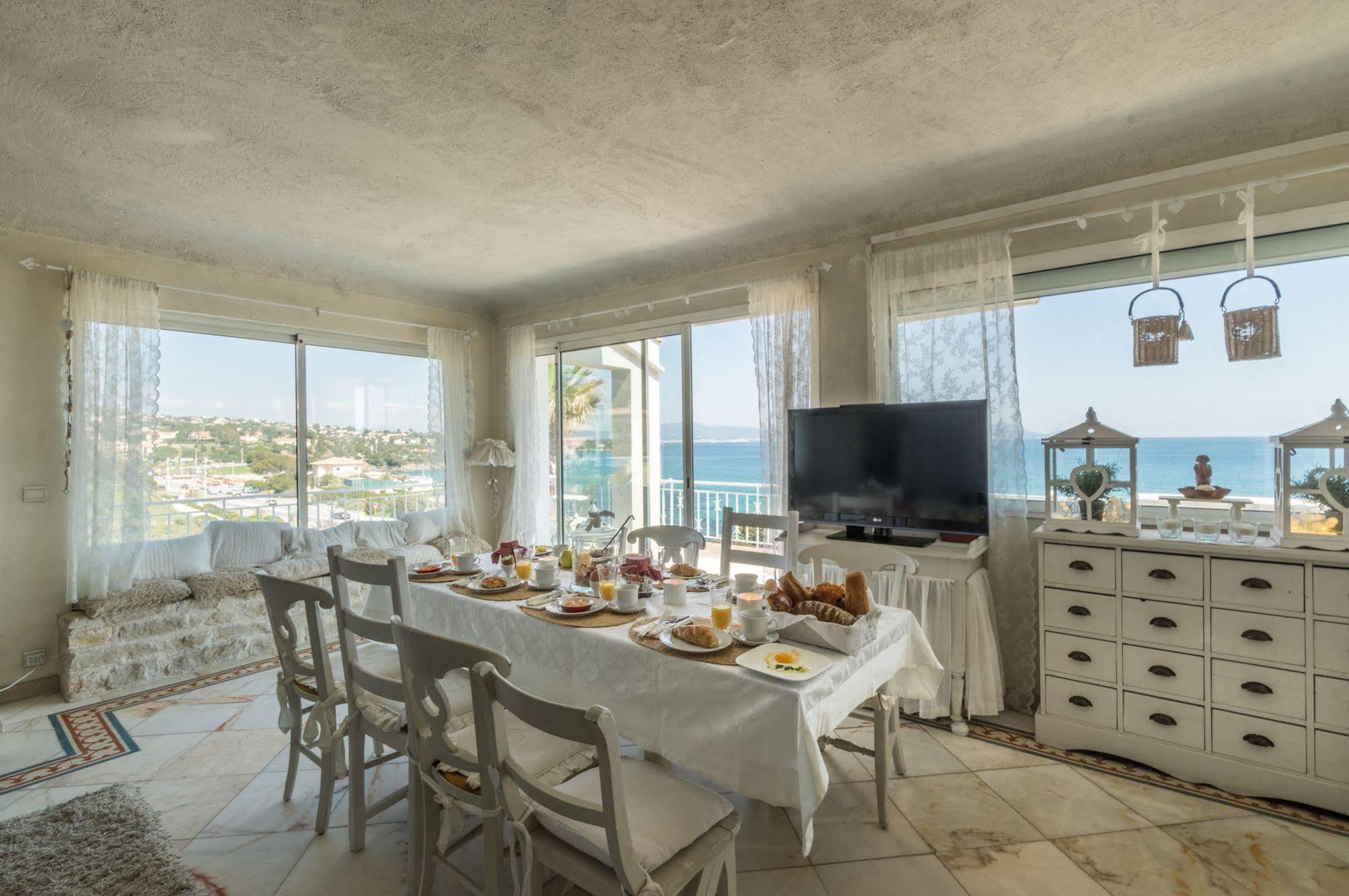 Mer Du Mer Roquebrune-sur-Argens Exterior photo